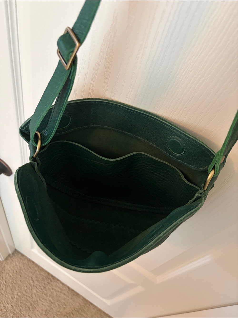 Portland Leather Bacalar Medium Crossbody Shoulder Bag - Picture 3 of 7
